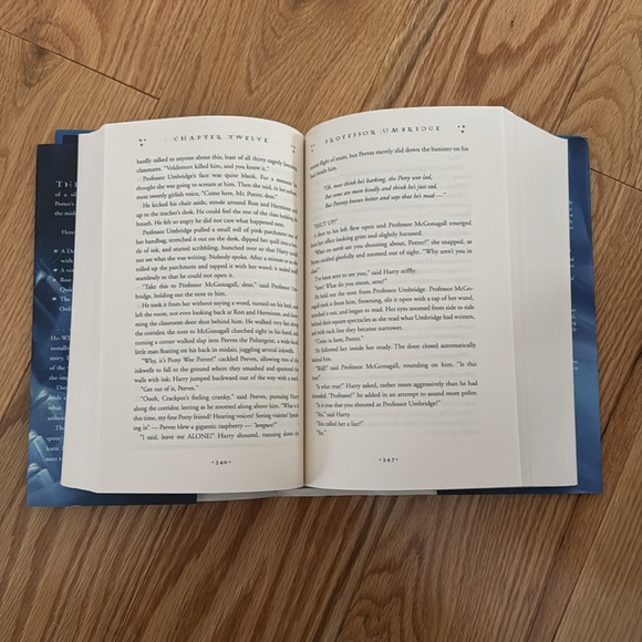 Harry Potter Book 5 - Order of the Phoenix - Picture 3 of 3